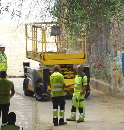 Imatge dels operaris al túnel.