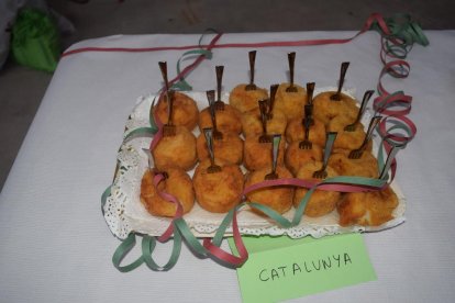 La cinquena edició del Yo Pongo Internacional de Tarragona, un any més, pretén crear un punt de trobada entre països d'arreu del món, mitjançant l'elaboració de plats típics de cada regió.  Amb aquest gest, es busca una integració global.