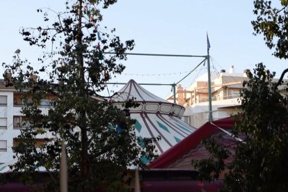 El Circ Raluy va fer parada a Reus, i el Diari Més ens hi vam endinsar per descobrir com són les seves entranyes. Entra amb nosaltres al seu interior!