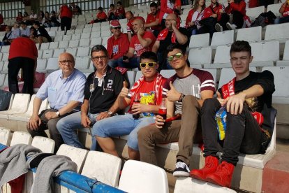 Si l'equip ha estat de 10 a La Romareda, l'afició ha estat un 11. Feia molt de temps que no es recordava un desplaçament tan massiu per part de socis i aficionats del Nàstic, però el de La Romareda ha estat un partit marcat amb una X i en negreta per a la parròquia grana.