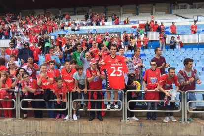 Si l'equip ha estat de 10 a La Romareda, l'afició ha estat un 11. Feia molt de temps que no es recordava un desplaçament tan massiu per part de socis i aficionats del Nàstic, però el de La Romareda ha estat un partit marcat amb una X i en negreta per a la parròquia grana.