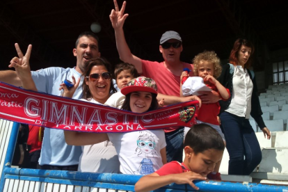 Si l'equip ha estat de 10 a La Romareda, l'afició ha estat un 11. Feia molt de temps que no es recordava un desplaçament tan massiu per part de socis i aficionats del Nàstic, però el de La Romareda ha estat un partit marcat amb una X i en negreta per a la parròquia grana.