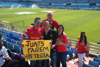 Si l'equip ha estat de 10 a La Romareda, l'afició ha estat un 11. Feia molt de temps que no es recordava un desplaçament tan massiu per part de socis i aficionats del Nàstic, però el de La Romareda ha estat un partit marcat amb una X i en negreta per a la parròquia grana.