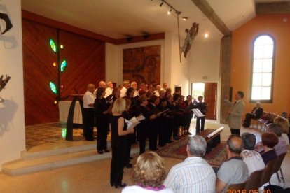 Aquest diumenge 29 de maig, l'església Sant Jordi del Cap Salou va ser l'escenari de les Jornades de Cant Coral incloses dins de la programació del Teatre Auditori de Salou (TAS). Les corals que van participar són: la Coral Alborada, la Coral Eixàrcia, el cor Vasc Ama-lur i la coral convidada Santa Maria del Pilar de Saragosssa.