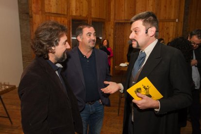 La 26a Nit del Comerç i Turisme de Reus, va tenir lloc aquest dijous, a Cal Massó, com la trobada anual dels sectors comercial i turístic de la ciutat i dels productors de la DOP Siurana. L'acte estava organitzat per l'Agència Reus Promoció amb la col·laboració de la Unió de Botiguers de Reus, el Tomb de Reus, el Consell Regulador DOP Siurana, la Cambra de Comerç, Indústria i Navegació de Reus, el Mercat Central i el Gremi de Forners de Reus i comarca. En el decurs de l'acte es van lliurar les diferents distincions.