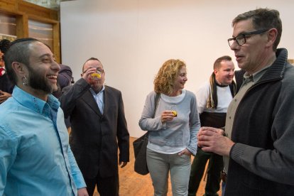 La 26a Nit del Comerç i Turisme de Reus, va tenir lloc aquest dijous, a Cal Massó, com la trobada anual dels sectors comercial i turístic de la ciutat i dels productors de la DOP Siurana. L'acte estava organitzat per l'Agència Reus Promoció amb la col·laboració de la Unió de Botiguers de Reus, el Tomb de Reus, el Consell Regulador DOP Siurana, la Cambra de Comerç, Indústria i Navegació de Reus, el Mercat Central i el Gremi de Forners de Reus i comarca. En el decurs de l'acte es van lliurar les diferents distincions.