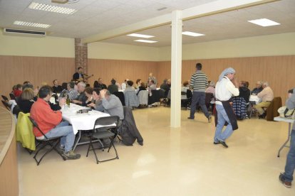 Celebració a la Febró de la tradicional festa de la plantada del pi, que se celebra cada Primer de Maig. Enguany la celebració ha comptat amb la presènia de l'Arquebisbe de Tarragona, Jaume Pujol.