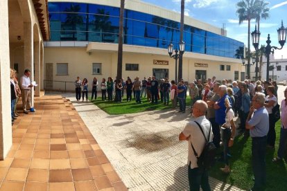 Concentració a diversos municipis de Camp de Tarragona en rebuig a la violència de l'1-O