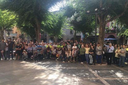 Concentració a diversos municipis de Camp de Tarragona en rebuig a la violència de l'1-O