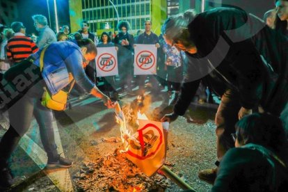 Critiquen l'arribada de Felip VI a Barcelona