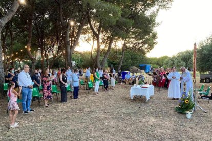 Rocio de Luz de la CAsa de Andalucía de Tarragona y Provincia a l'ermita de la Pineda de Vila-seca.