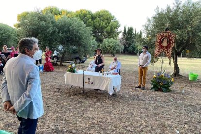 Rocio de Luz de la CAsa de Andalucía de Tarragona y Provincia a l'ermita de la Pineda de Vila-seca.