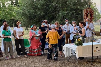 Rocio de Luz de la CAsa de Andalucía de Tarragona y Provincia a l'ermita de la Pineda de Vila-seca.