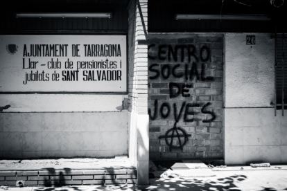 Es tracta d'un projecte fotogràfic que pretén ser un reflex de la vida social dels barris, dels costums i de la seva gent