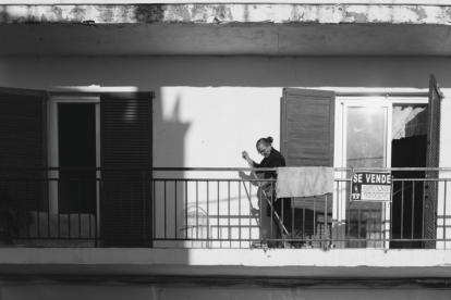 Es tracta d'un projecte fotogràfic que pretén ser un reflex de la vida social dels barris, dels costums i de la seva gent