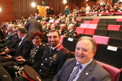 Imatges de l'entrega de medalles i felicitacions durant l'acte de festivitat de la Guàrdia Urbana de Tarragona