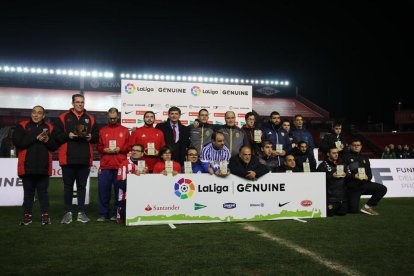Imatges de la presentació dels divuit equips participants