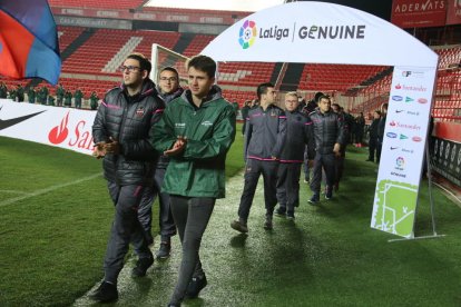 Imatges de la presentació dels divuit equips participants