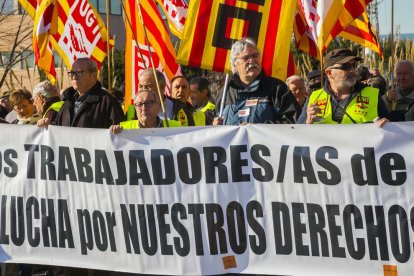 Més d'un centenar de persones han participat en aquesta aturada de treball