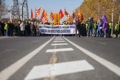 Més d'un centenar de persones han participat en aquesta aturada de treball
