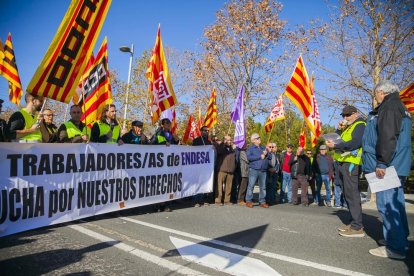 Més d'un centenar de persones han participat en aquesta aturada de treball