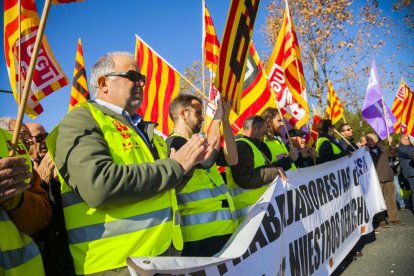 Més d'un centenar de persones han participat en aquesta aturada de treball