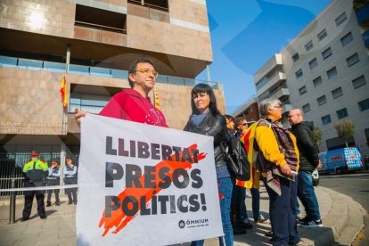Concentración y cortes de la mañana en Tarragona (I)