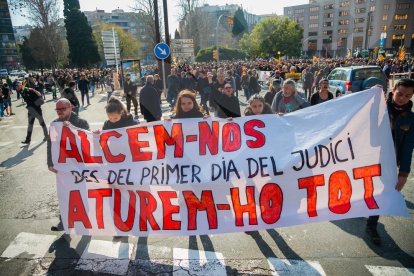 Concentración y cortes de la mañana en Tarragona (I)