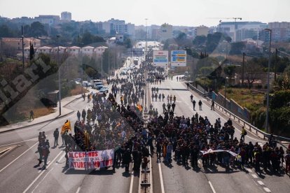 Concentración y cortes de la mañana en Tarragona (I)
