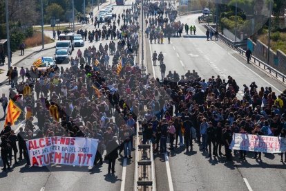 Concentración y cortes de la mañana en Tarragona (I)