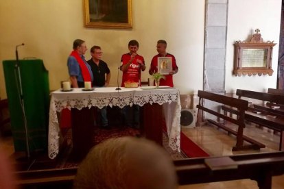 Caminada dels Nastiquers amb presència del president del conjunt grana.