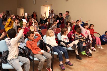 La presentació del festival Impossible s'ha fet aquest dimecres per la tarde al Castell de Masricart, amb un espectacle del Mag Gerard