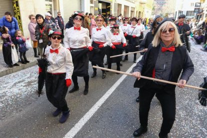 Recull fotogràfic de la desfilada que ha tingut lloc el matí de diumenge