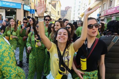 Recull fotogràfic de la desfilada que ha tingut lloc el matí de diumenge