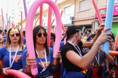 Recull fotogràfic de la desfilada que ha tingut lloc el matí de diumenge