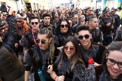 Recull fotogràfic de la desfilada que ha tingut lloc el matí de diumenge