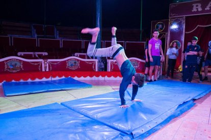 Reus Circ Social trasllada una de les seves sessions a un escenari diferent
