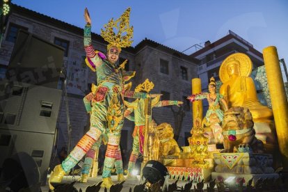 Les 18 millors carrosses del 2019 van desfilar pels carrers del centre de la ciutat