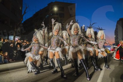 Les 18 millors carrosses del 2019 van desfilar pels carrers del centre de la ciutat