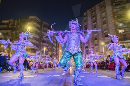 Les 18 millors carrosses del 2019 van desfilar pels carrers del centre de la ciutat