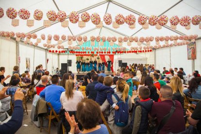 Les casetes s'omplen durant el primer cap de setmana de la festa