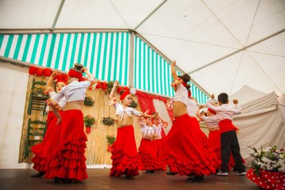 Les casetes s'omplen durant el primer cap de setmana de la festa