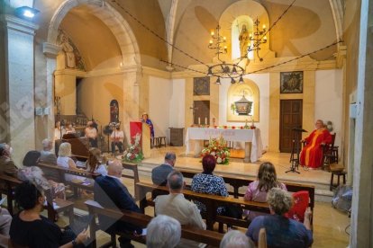 Se celebra l'Ofici Solemne de la Festa Major de Creixell en motiu de la Festa Major del municipi.