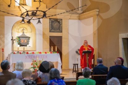 Se celebra l'Ofici Solemne de la Festa Major de Creixell en motiu de la Festa Major del municipi.