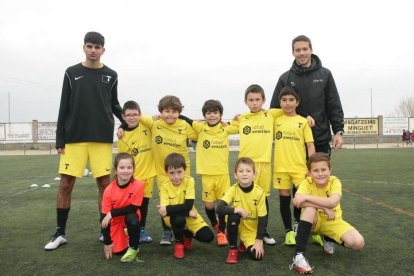 Els 300 jugadors van ser sobre la gespa de l'estadi Ortega Parejo de Campclar