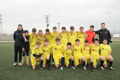 Els 300 jugadors van ser sobre la gespa de l'estadi Ortega Parejo de Campclar