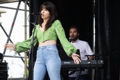 Un total de 37 propostes emergents i familiars s'han presentat durant els tres dies de programació. S'han exhaurit totes les entrades dels espectacles en espais interiors i 9.000 persones en total han gaudit del conjunt de les propostes de la fira.