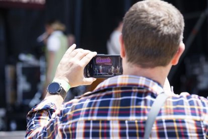 Un total de 37 propostes emergents i familiars s'han presentat durant els tres dies de programació. S'han exhaurit totes les entrades dels espectacles en espais interiors i 9.000 persones en total han gaudit del conjunt de les propostes de la fira.