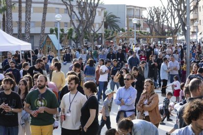 Un total de 37 propostes emergents i familiars s'han presentat durant els tres dies de programació. S'han exhaurit totes les entrades dels espectacles en espais interiors i 9.000 persones en total han gaudit del conjunt de les propostes de la fira.