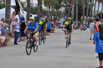 Sosciathlon llena Salou de deporte y solidaridad